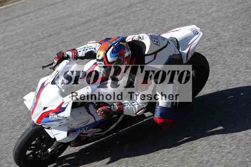 /01 02.04.2026 MAZ ADR/Gruppe rot/ohne